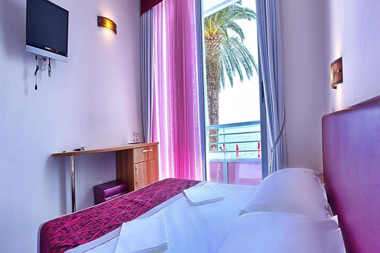 Hotel Sirena Подгора Екстер'єр фото
