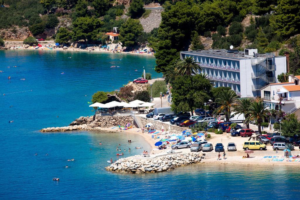 Hotel Sirena Подгора Екстер'єр фото