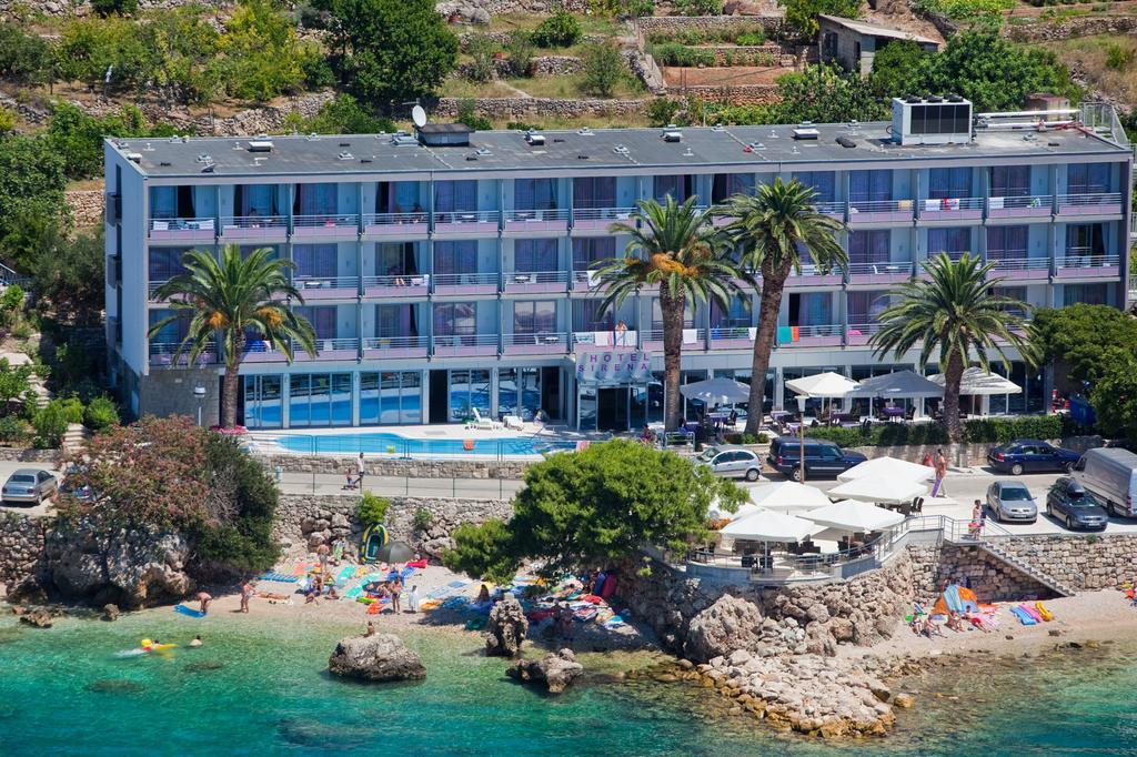 Hotel Sirena Подгора Екстер'єр фото