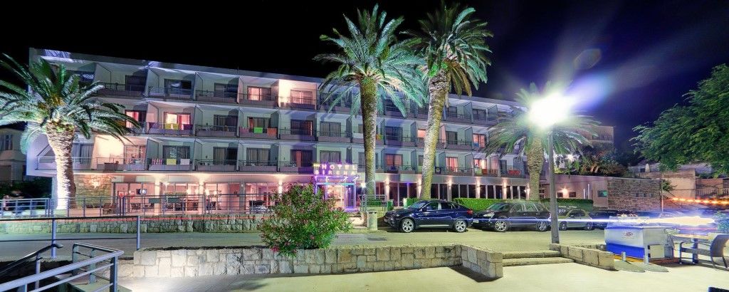 Hotel Sirena Подгора Екстер'єр фото