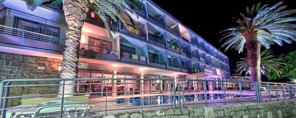 Hotel Sirena Подгора Екстер'єр фото